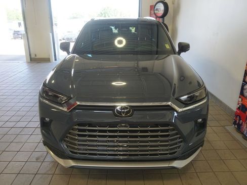 Certified 2026 Toyota Grand Highlander AWD Hybrid image 16