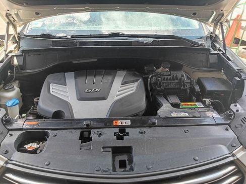 Used 2017 Hyundai Santa Fe FWD image 28