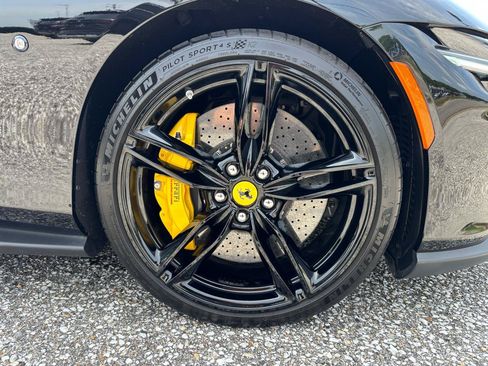 Used 2025 Ferrari Roma Spider RWD image 48