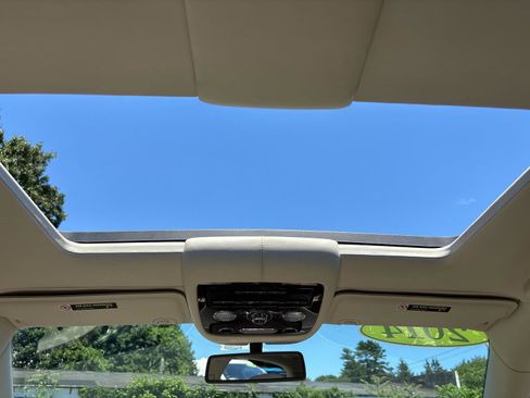 Used 2014 Bentley Flying Spur W12 image 9