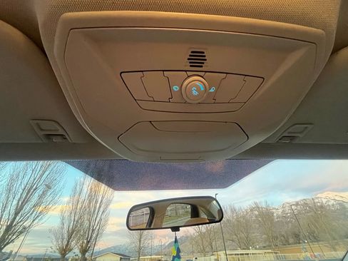 Used 2015 Ford Focus Titanium image 20