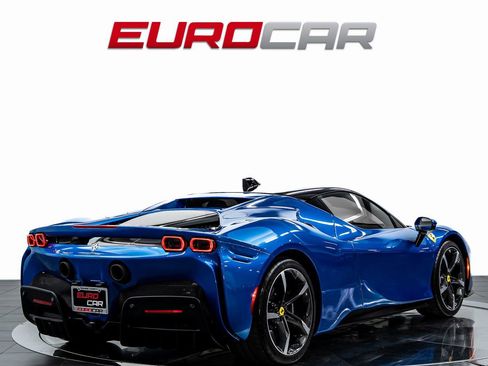 Used 2022 Ferrari SF90 Stradale AWD/4WD image 5