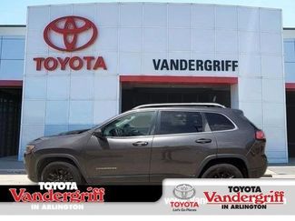 Used 2019 Jeep Cherokee Latitude Plus w/ Comfort/Convenience Group FWD video 1