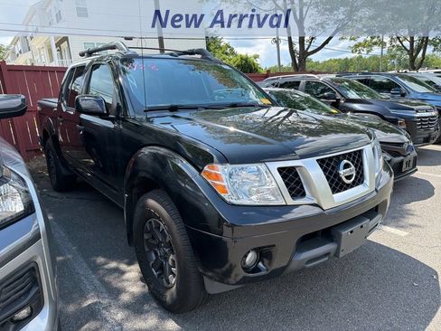 Used 2020 Nissan Frontier PRO-4X w/ Pro-4x Utility Package AWD/4WD image 2