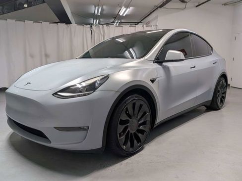 Used 2022 Tesla Model Y Performance AWD/4WD image 5