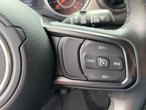 Certified 2018 Jeep Wrangler Sport AWD/4WD image 22