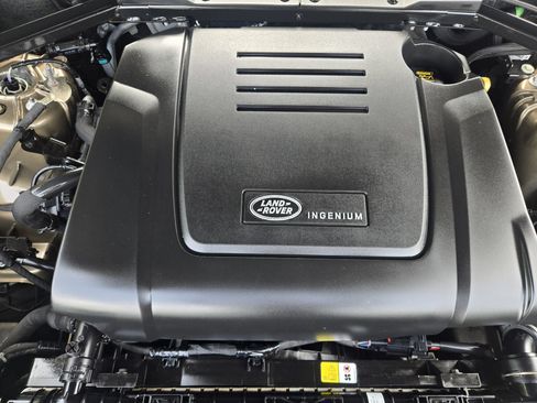 Used 2025 Land Rover Defender 110 S AWD/4WD image 31