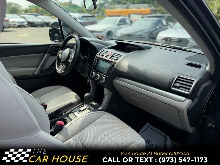 Used 2017 Subaru Forester 2.5i Premium w/ All-Weather Package AWD/4WD image 22