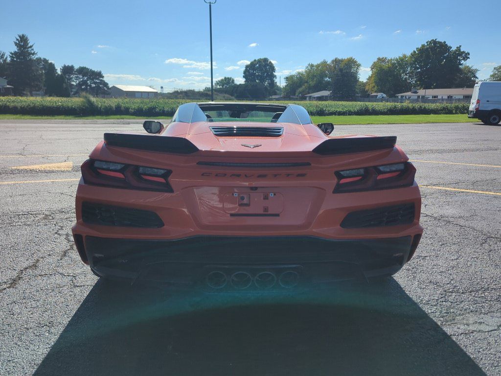 Used 2025 Chevrolet Corvette Z06 RWD image 6
