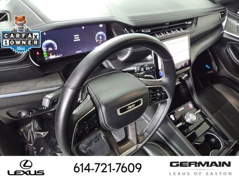 Used 2022 Jeep Grand Cherokee L Overland w/ Luxury Tech Group IV AWD/4WD image 18