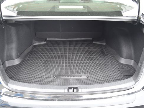 Used 2022 Toyota Corolla LE FWD image 10