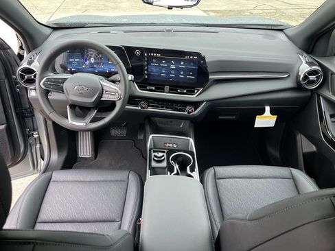 New 2026 Chevrolet Equinox LT w/ Convenience Package II image 21