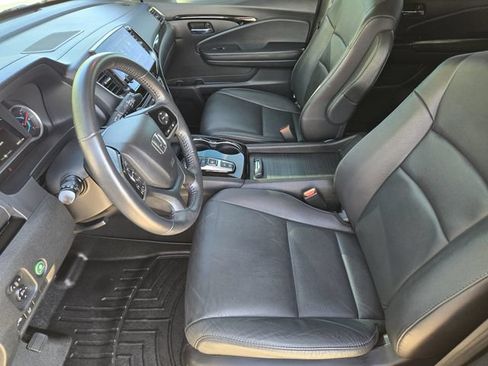 Used 2022 Honda Pilot Touring image 13