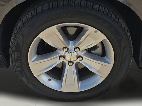 Used 2023 Dodge Challenger SXT RWD image 17