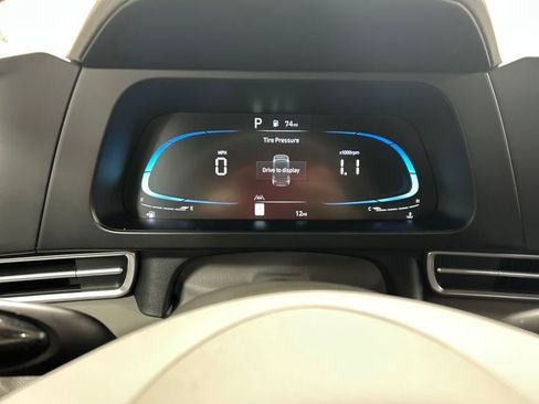 New 2025 Hyundai Elantra Sport image 24