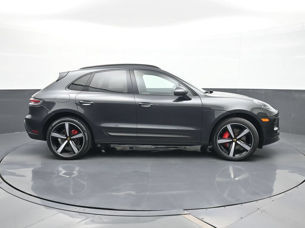 Certified 2023 Porsche Macan S AWD/4WD image 23