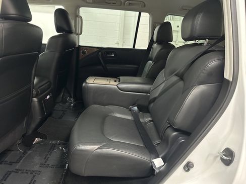Used 2022 Nissan Armada SL w/ Captain's Chairs Package image 31