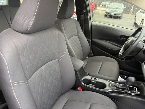 Used 2023 Toyota Corolla LE w/ LE Convenience Package FWD image 18
