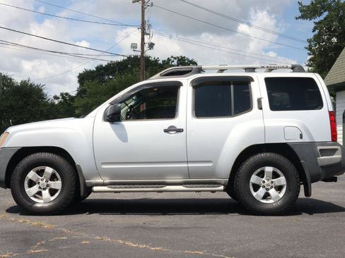 Used 2010 Nissan Xterra S RWD image 2