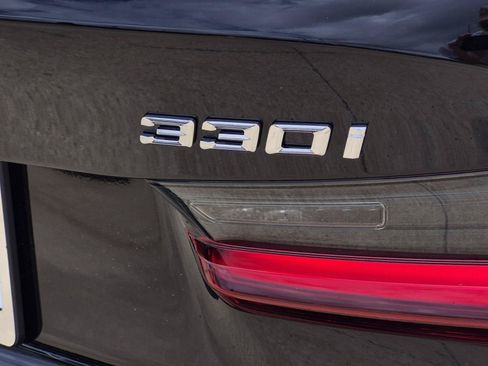 New 2026 BMW 330i xDrive Sedan w/ Convenience Package AWD/4WD image 10