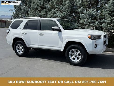Used 2024 Toyota 4Runner SR5 Premium w/ Moonroof Package AWD/4WD image 11