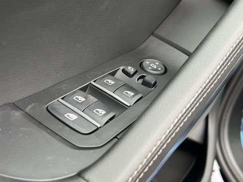 New 2026 BMW X6 M60i image 12