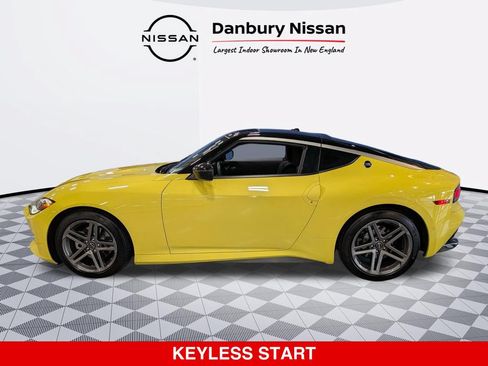 Used 2023 Nissan Z w/ Floor Mat Package RWD image 6