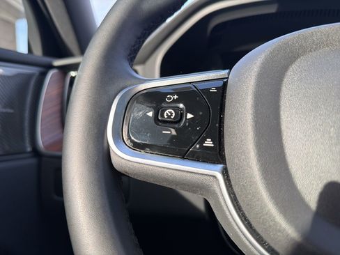 Certified 2025 Volvo XC60 T8 Plus w/ Protection Package Premier image 64