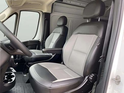 Used 2025 RAM ProMaster 2500 w/ Convenience Group FWD image 57