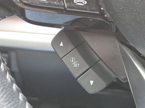 Used 2019 Subaru Outback 2.5i Limited w/ Popular Package #2 image 19