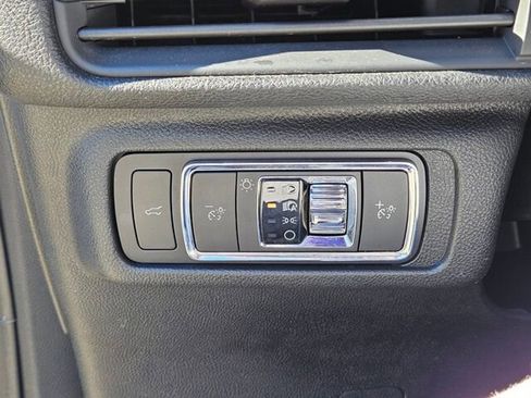 Used 2021 Lincoln Corsair Standard w/ Premium Package image 26