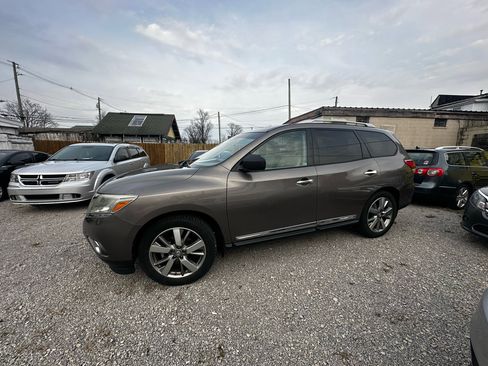 Used 2014 Nissan Pathfinder Platinum w/ Platinum Premium Package image 1