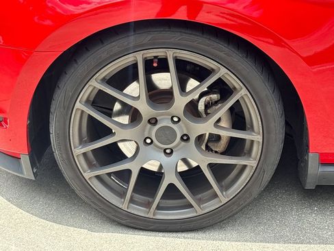 Used 2012 Ford Mustang GT Premium w/ Electronics Pkg RWD image 12