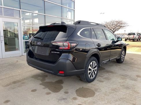 Used 2024 Subaru Outback Premium image 5