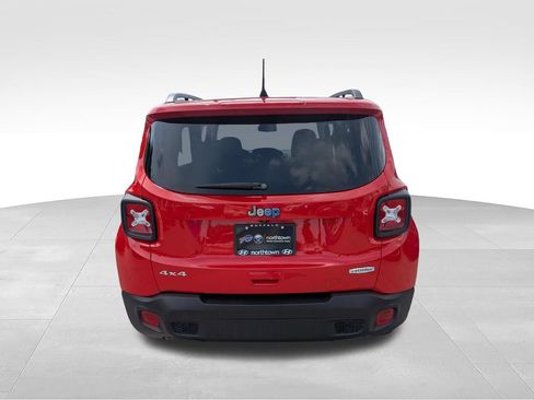 Used 2021 Jeep Renegade Latitude w/ Sun & Sound Group AWD/4WD image 15