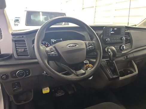 Used 2025 Ford Transit 250 Low Roof w/ Exterior Upgrade Package RWD image 8