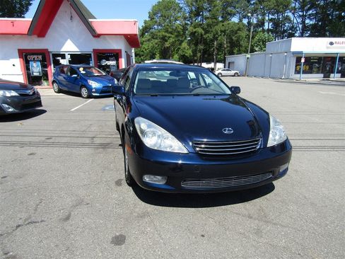 Used 2004 Lexus ES 330 FWD image 10