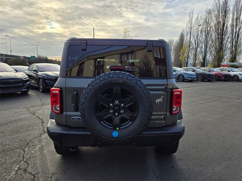 New 2025 Ford Bronco Big Bend w/ Black Diamond Package image 6