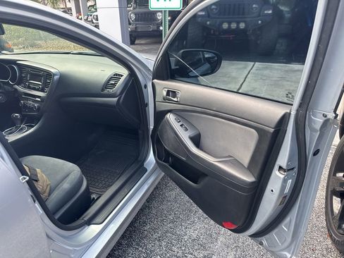 Used 2015 Kia Optima LX FWD image 8