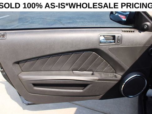 Used 2012 Ford Mustang Premium RWD image 17