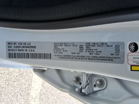 Used 2022 RAM 1500 Laramie AWD/4WD image 15