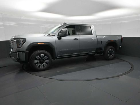 New 2026 GMC Sierra 2500 Denali AWD/4WD image 4