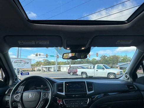 Used 2017 Honda Ridgeline RTL-E image 18