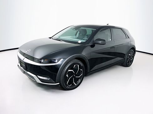 Used 2024 Hyundai Ioniq 5 SEL RWD image 3