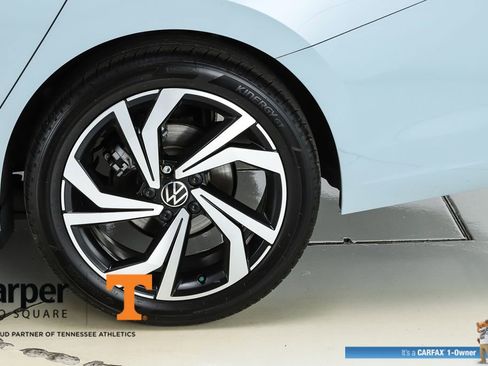 Used 2025 Volkswagen Jetta SEL image 42