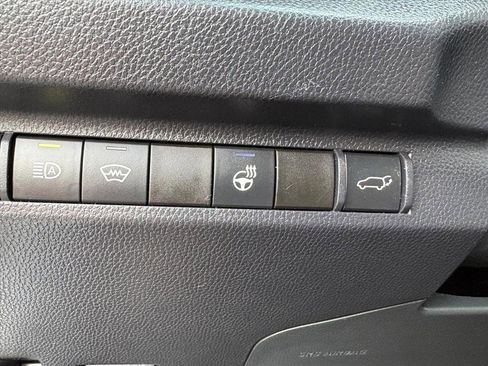 Used 2024 Toyota RAV4 XLE w/ Convenience Package image 15