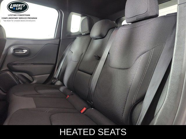 Used 2022 Jeep Renegade Altitude w/ Convenience Group AWD/4WD image 14