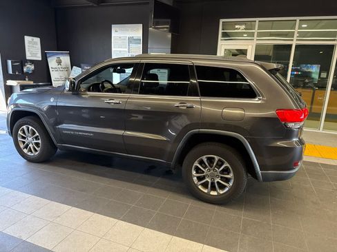 Used 2016 Jeep Grand Cherokee Limited w/ Trailer Tow Group IV AWD/4WD image 17