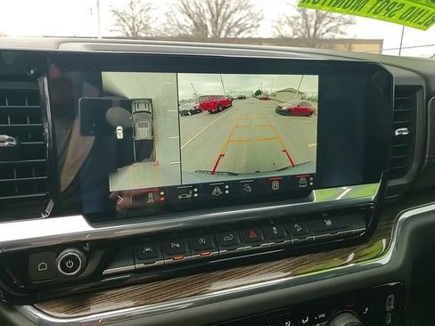 Used 2024 Chevrolet Silverado 1500 LT Trail Boss w/ LT Trail Boss Premium Package image 21