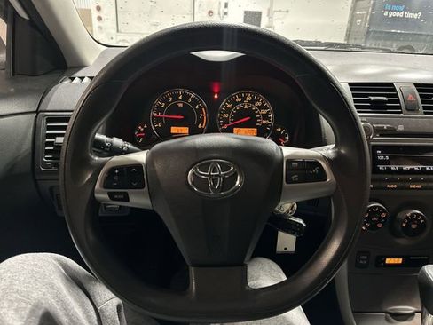 Used 2011 Toyota Corolla S image 15